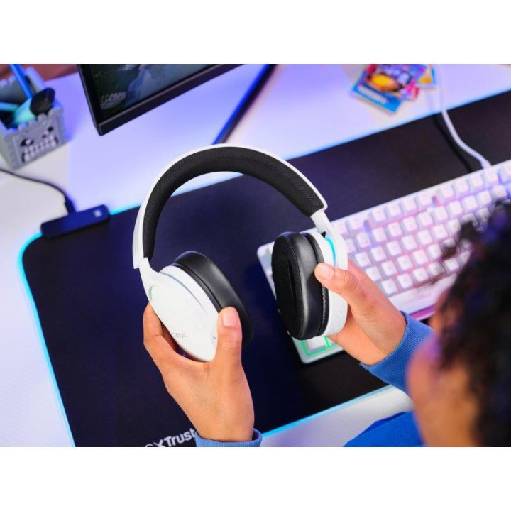 Auriculares + Microfono Trust Gaming RGB Gxt 491W Fayzo Headset